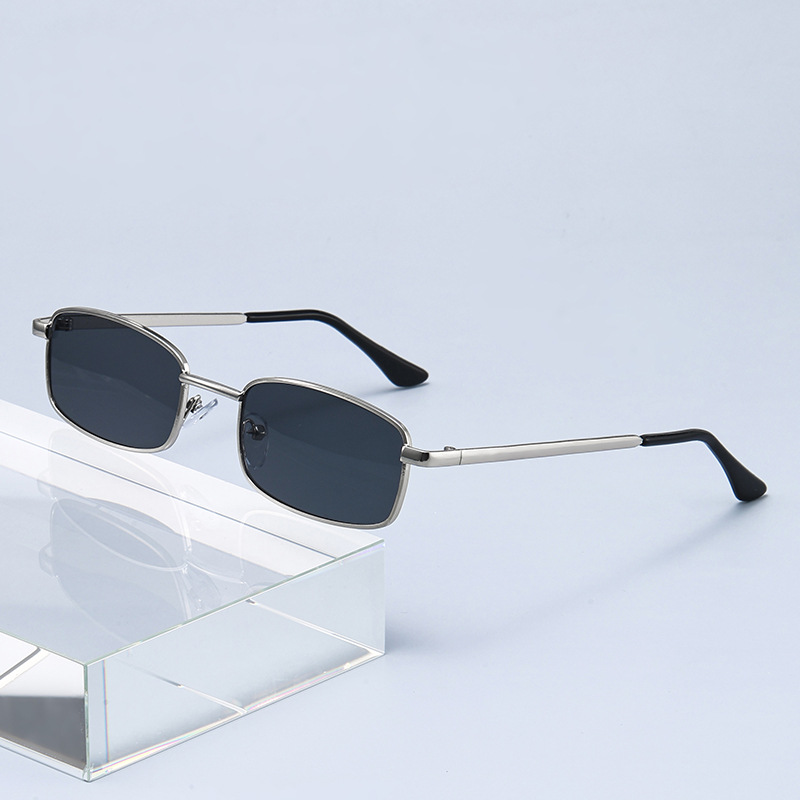 Fashion Punk Sunglasses Women  - Vintage Fashion Girl recension och pris