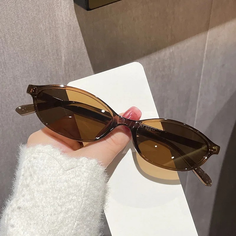 New Retro Sexy Cat Eye Sunglas - Vintage Fashion Girl recension och pris