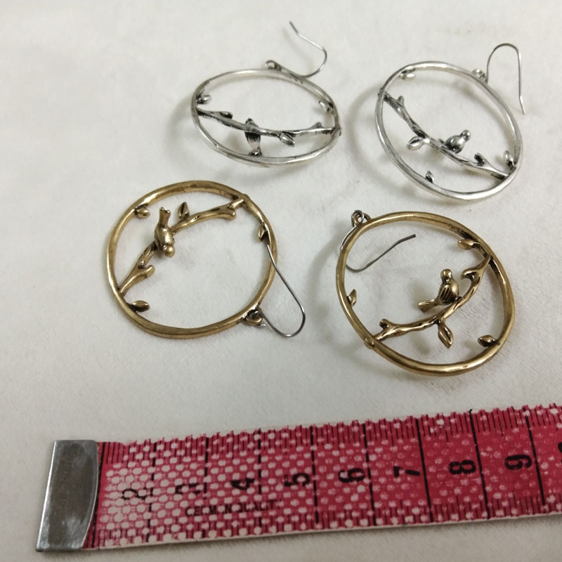 Antique-look Gold & Silver Vin - Vintage Fashion Looks recension och pris