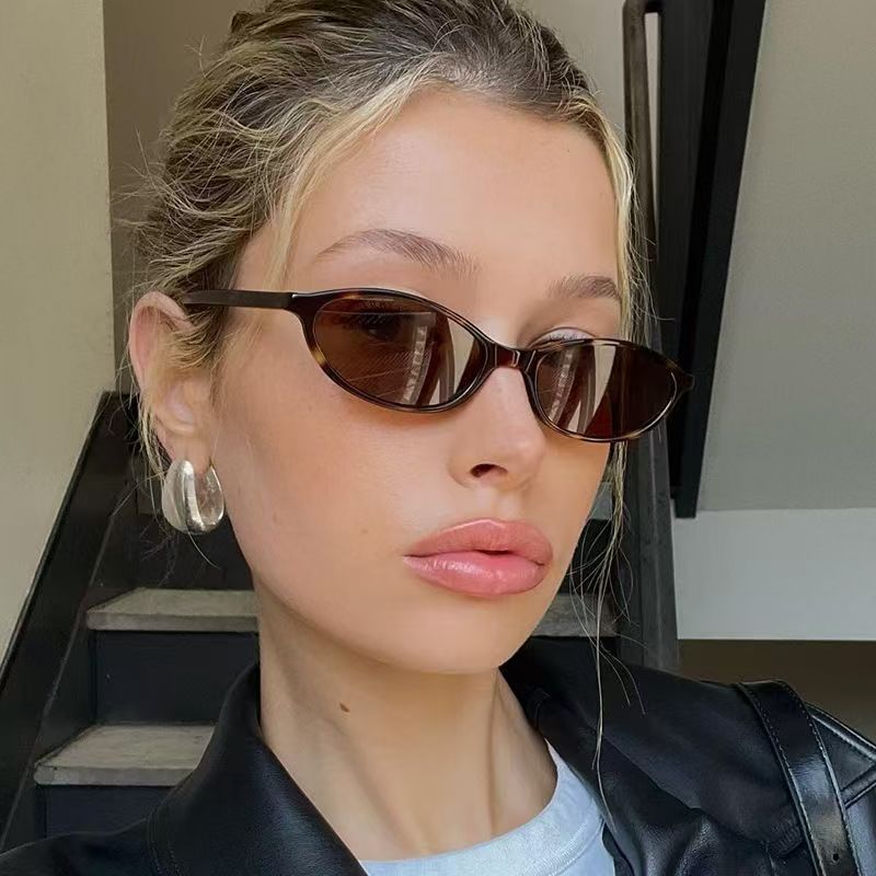 Vintage Small Cat Eye Sunglass - Vintage Fashion And Design recension och pris