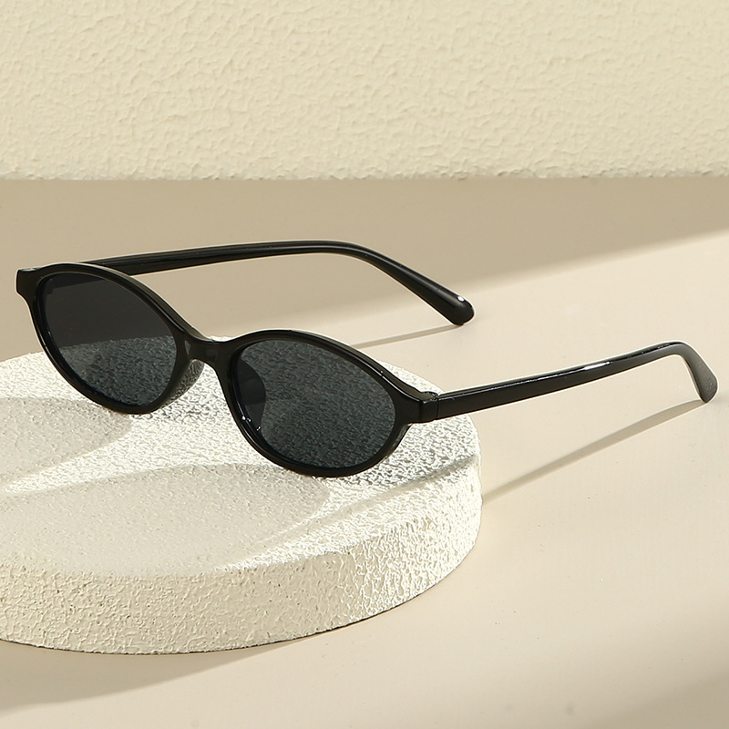 Vintage Small Cat Eye Sunglass - Vintage Fashion And Design recension och pris