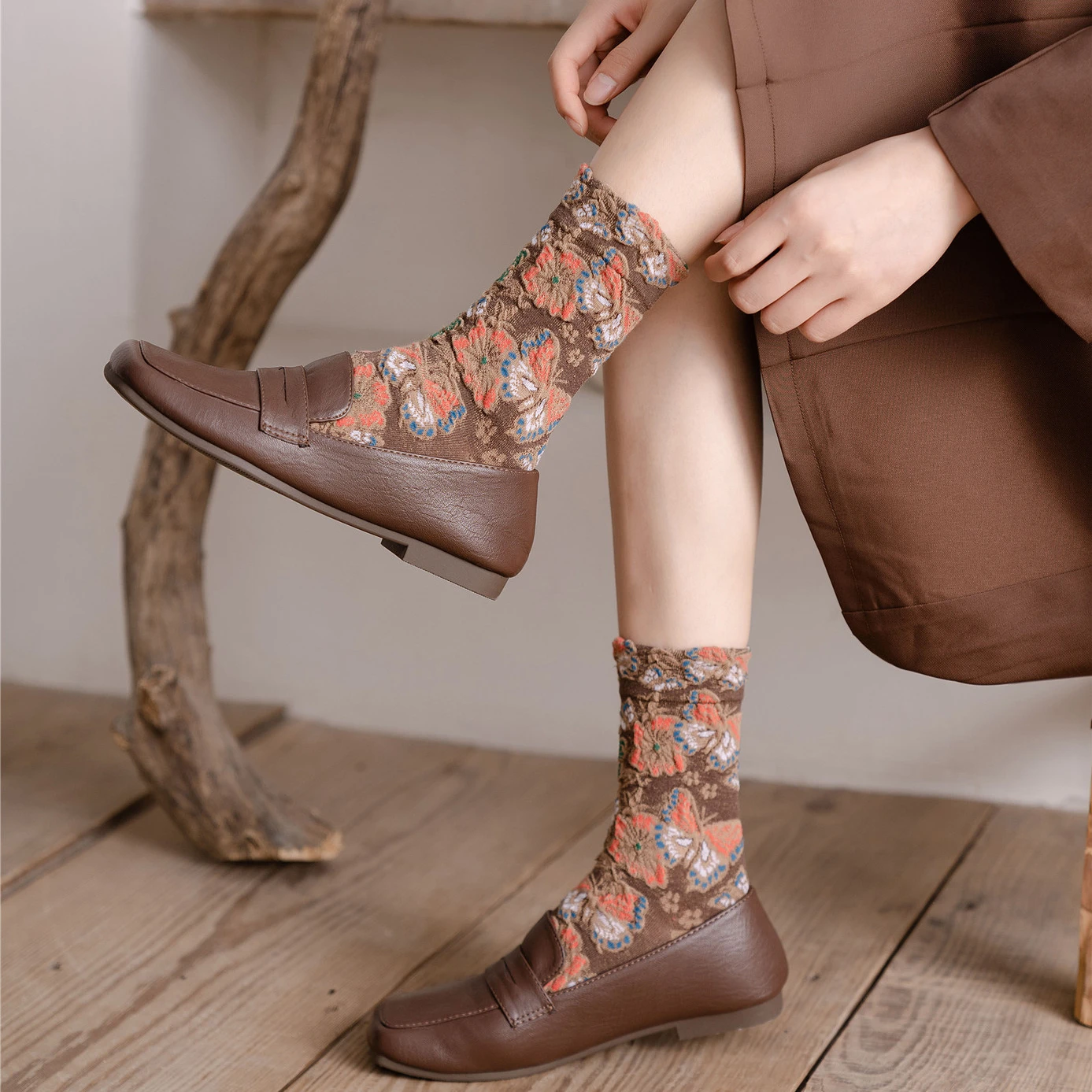 Floral Embroidery Women's Sock - Retro Vintage Korean Fashion recension och pris