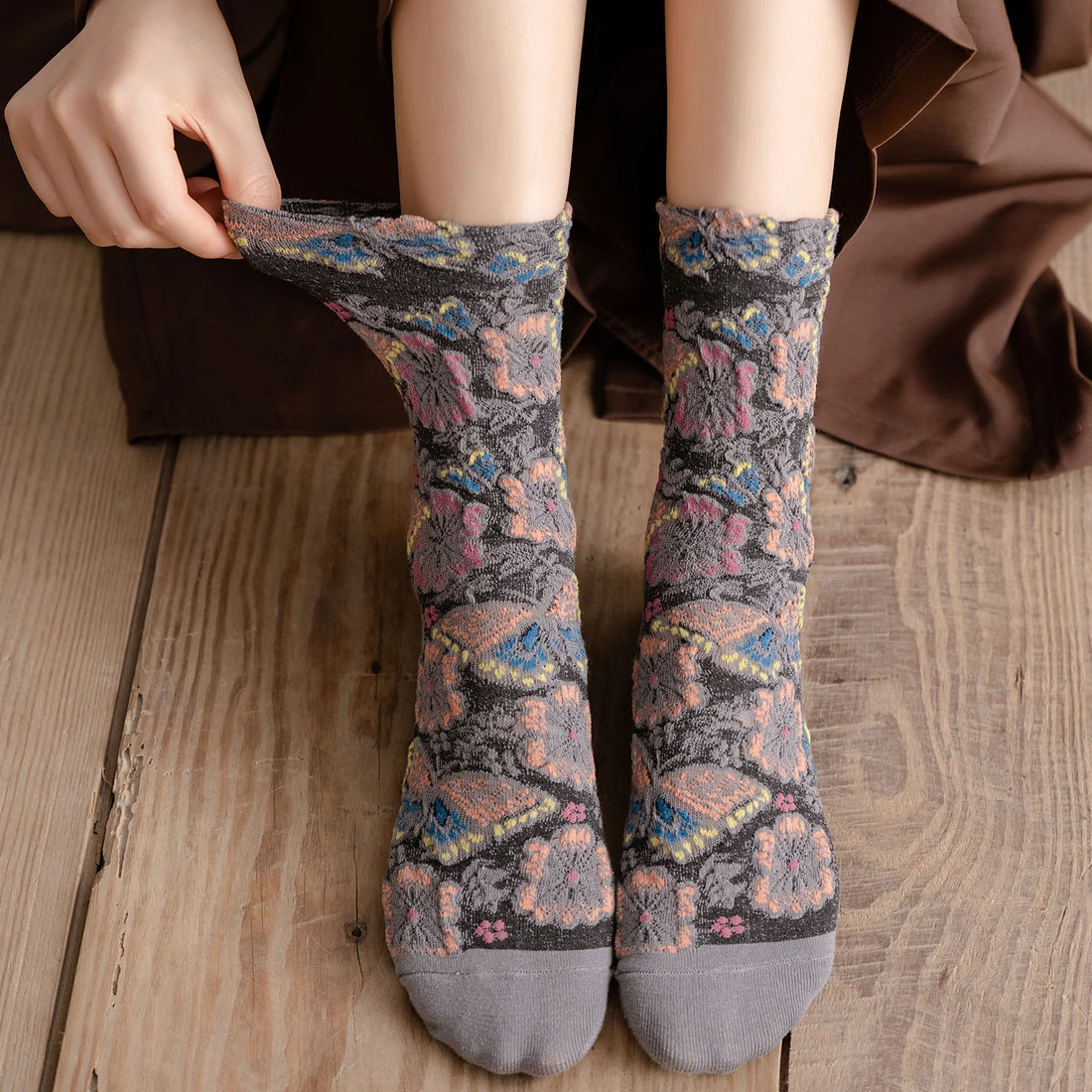 Floral Embroidery Women's Sock - Retro Vintage Korean Fashion recension och pris