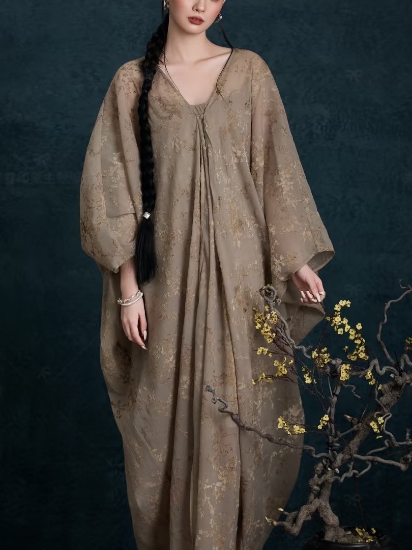 New Vintage Oil Painting Dress - Vintage Fashion Photography recension och pris