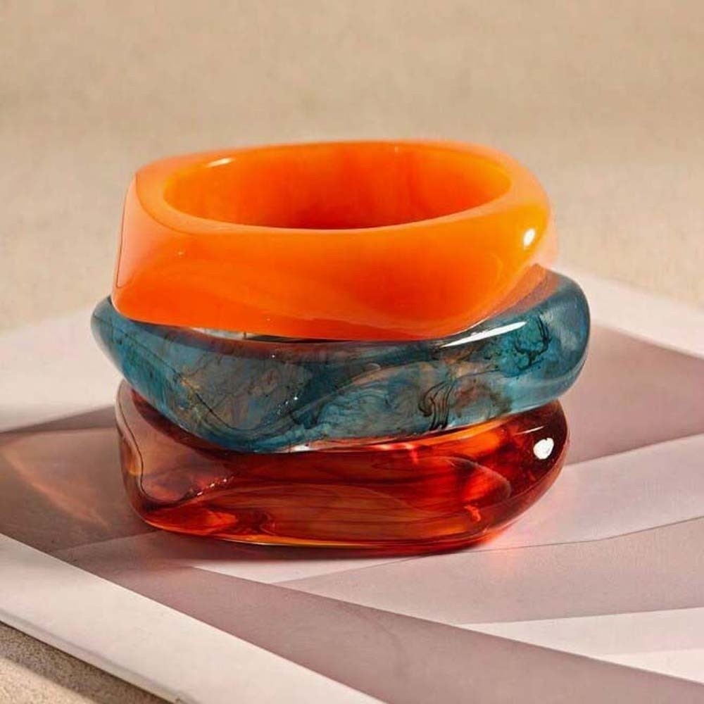 Statement Bangles Translucent  - Vintage Fashion Gen Z recension och pris