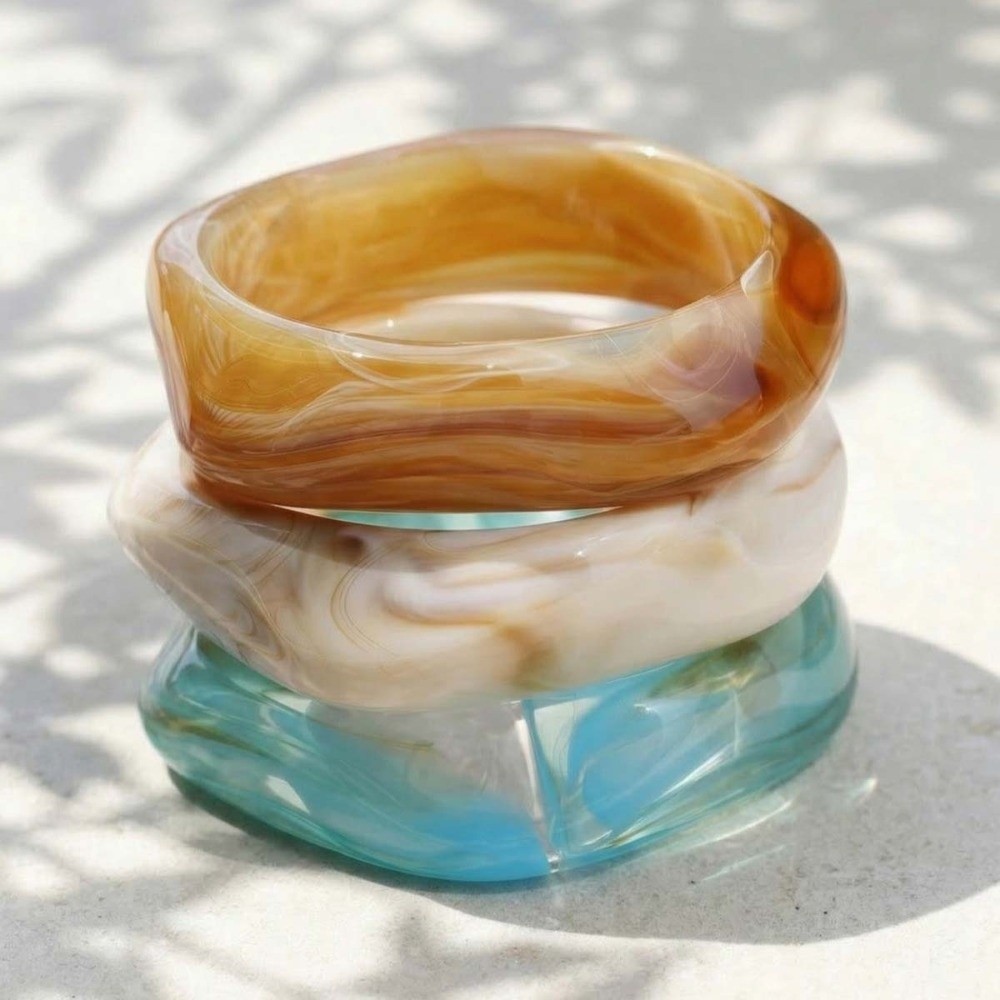 Statement Bangles Translucent  - Vintage Fashion Gen Z recension och pris