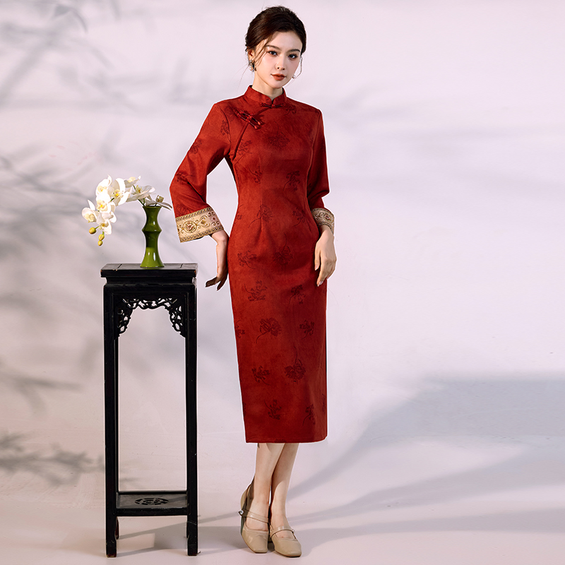 Luxury Suede Velvet Qipao - Mo - Vintage Fashion Gen Z recension och pris