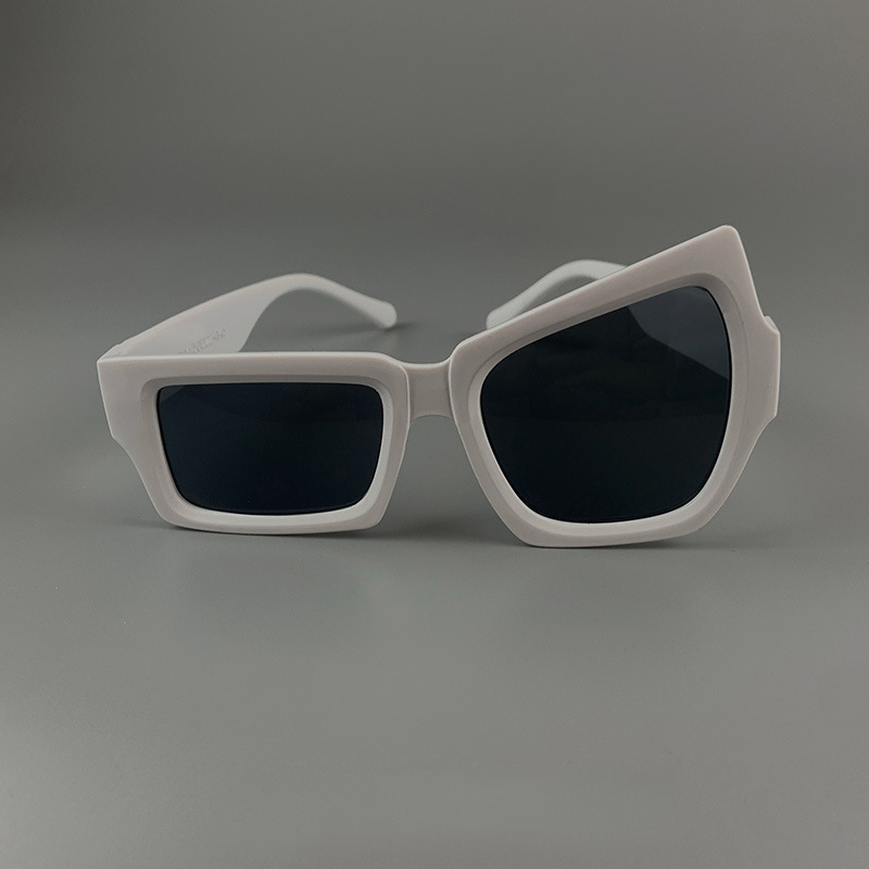 New Vintage Man Irregular Sung - Vintage Fashion Photography recension och pris