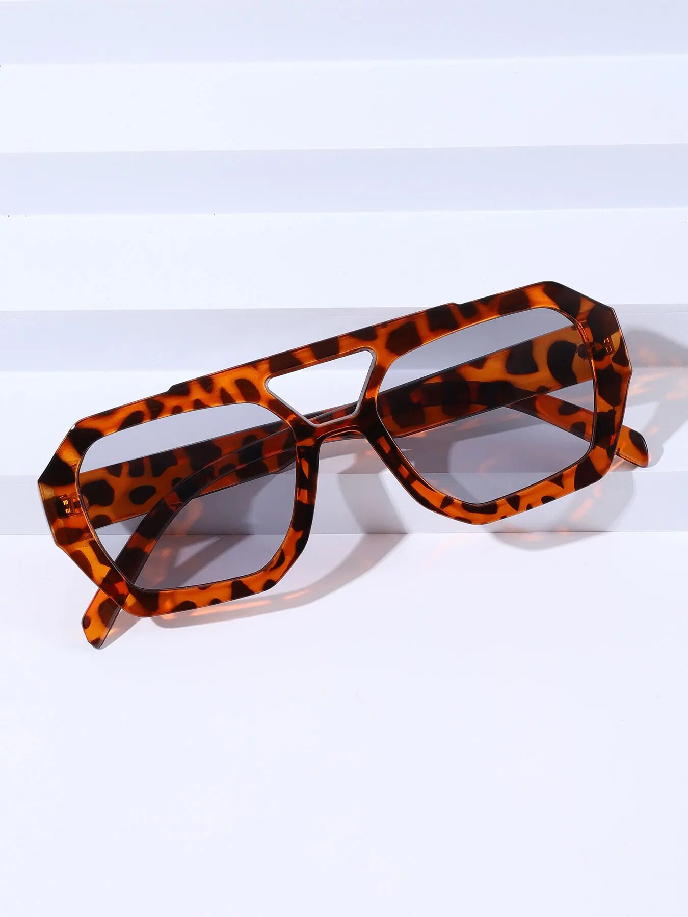 Fashion Vintage Square Irregul - Vintage Fashion And Design recension och pris