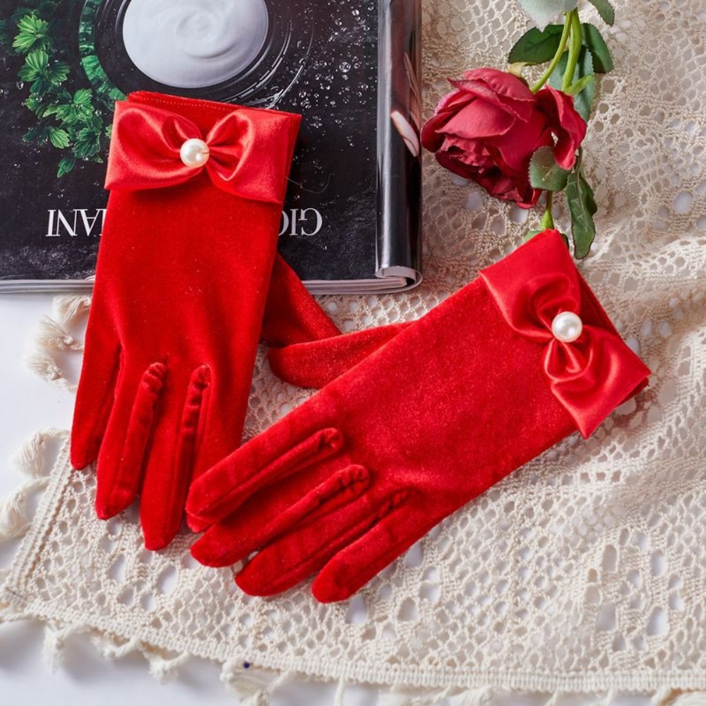 Vintage Wedding Bridal Gloves  - Vintage Fashion Photographers recension och pris