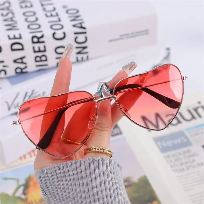 Fashion Heart Shaped Metal Sun - Vintage Fashion Girl recension och pris
