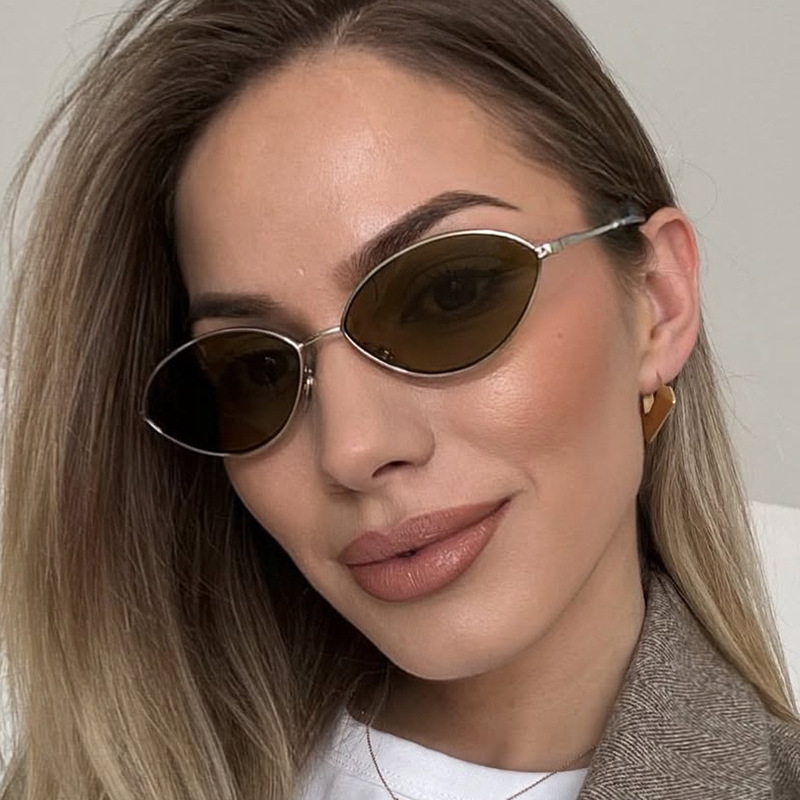 Retro Cat Eye Woman Sunglasses - Vintage Fashion And Design recension och pris