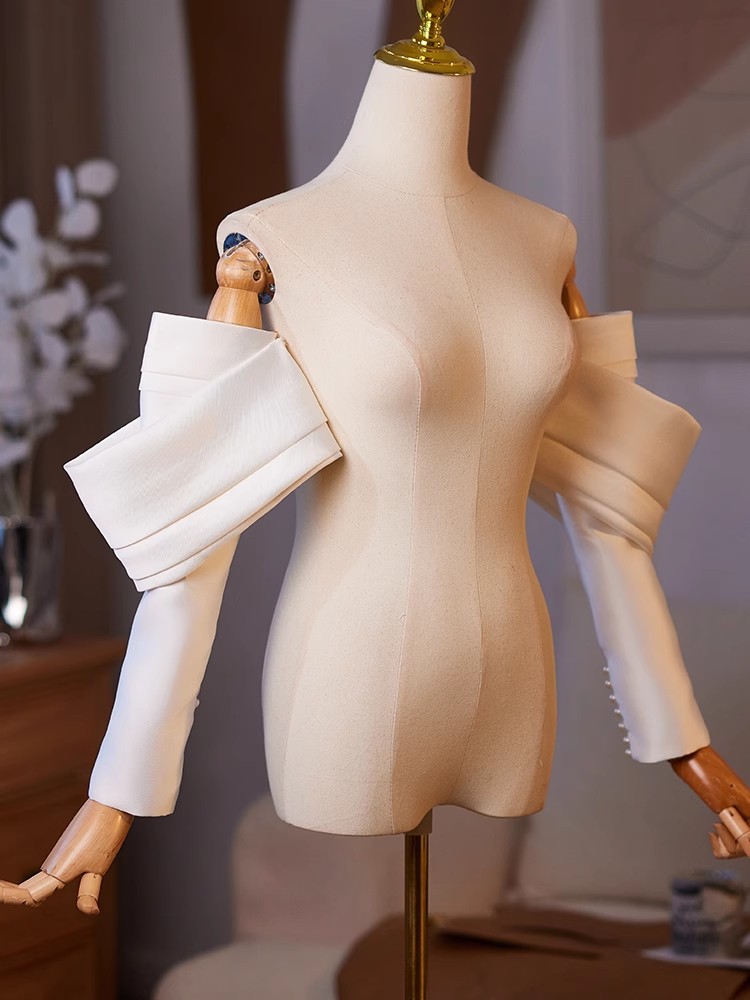 Women's Elegant Designer White - Vintage Fashion Photography recension och pris